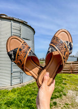 Load image into Gallery viewer, Cattle Drive Sandals
