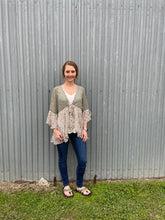 Load image into Gallery viewer, The Caylee Skinny Jeans
