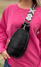 Load image into Gallery viewer, The Noel Crossbody {Black}
