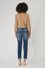 Load image into Gallery viewer, The Cali Mid Rise Boyfriend Jeans

